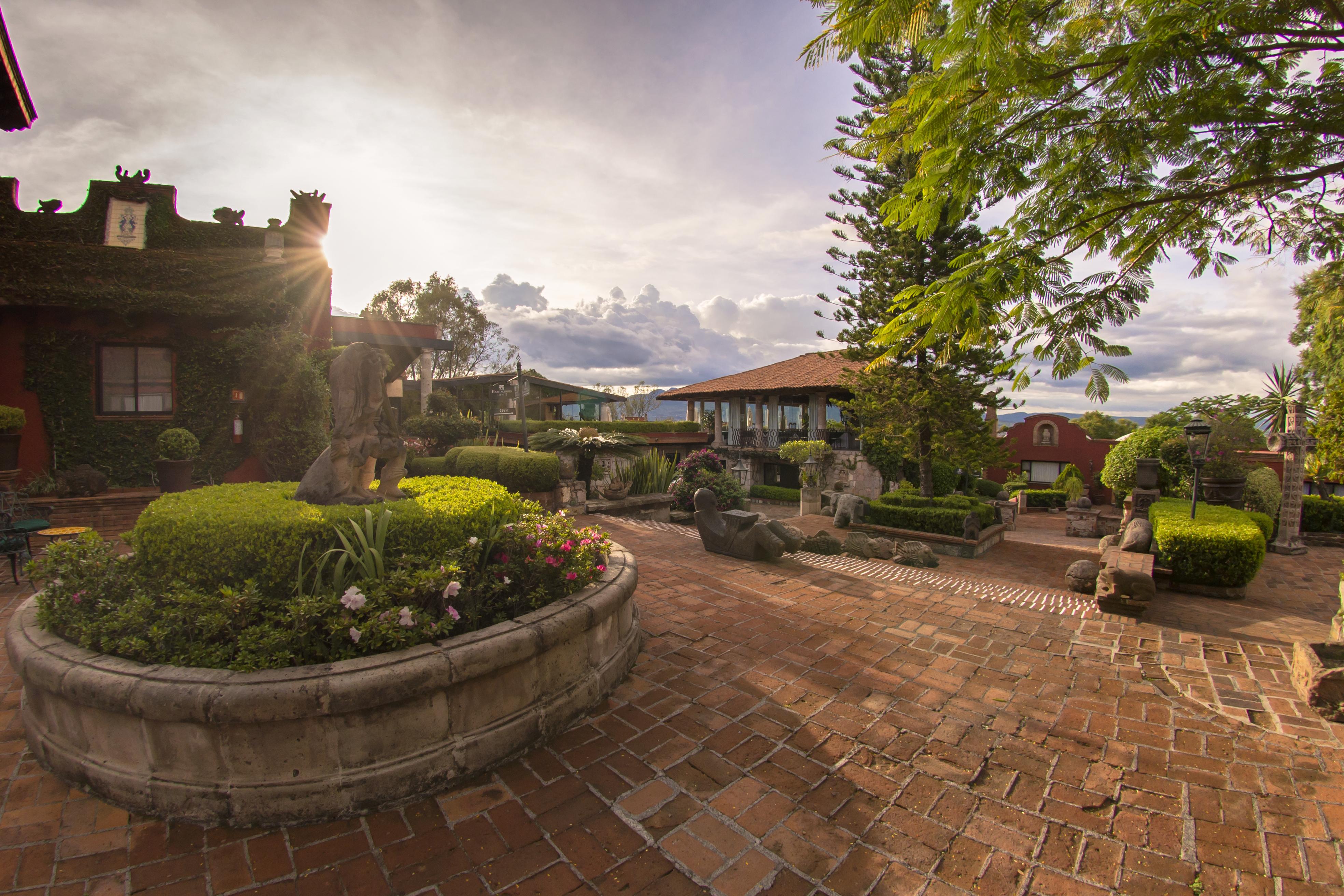 Villa Montana Hotel & Spa มอเรเลีย ภายนอก รูปภาพ