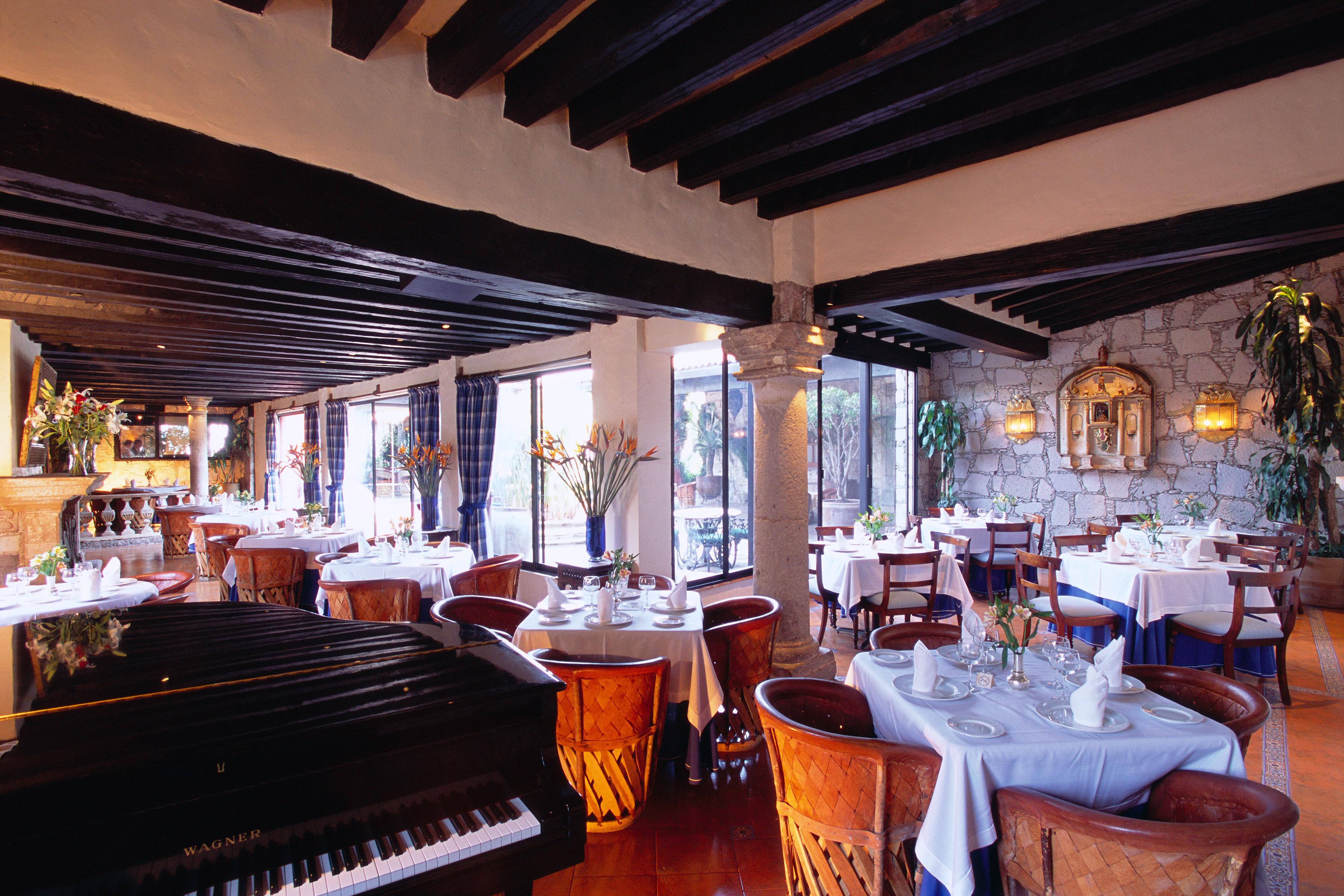 Villa Montana Hotel & Spa มอเรเลีย ร้านอาหาร รูปภาพ
